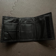 バートンの財布の画像