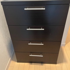 ニトリ　　4段チェスト