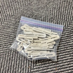 ニトリ　水色 遮光カーテン+白色のカーテン4枚セットの画像