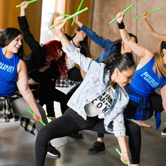 【福生で開催】ヨガ/カーディオ/ピラティス｜アメリカ発ドラムスティックを使う新感覚フィットネスPOUND-Rockout.Workout     の画像