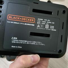 BLACK+DECKER 14.4V-18V充電器の画像