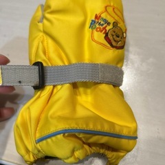 プーさんのスキー手袋の画像