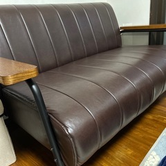 2人掛けソファーとスツール