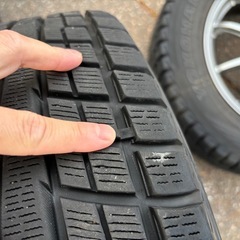 最終値下　ヨコハマタイヤ　スタッドレス　215/65/r16の画像