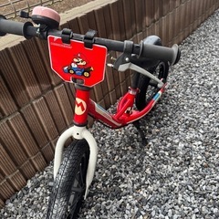 スーパーマリオ　キックバイク　ストライダー　自転車