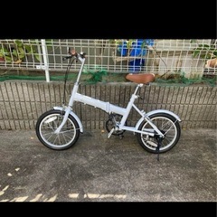 自転車　新品です　カギつけました。配達可能です