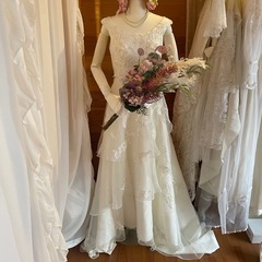 ウエデングドレスAライン