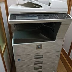 コピー機　モノクロ複合機の画像