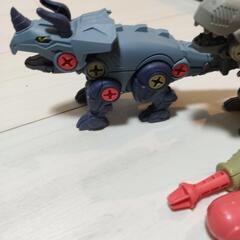 組立式恐竜玩具の画像