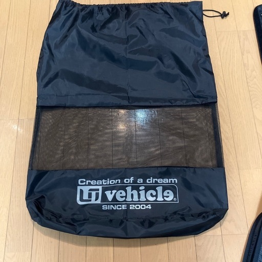 ハイエース6型標準タイプ　　遮光パッド前後セットです。