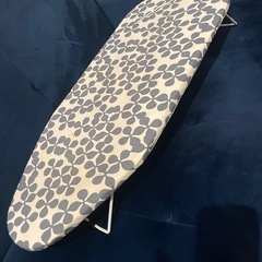 差し上げます　IKEA アイロン台
