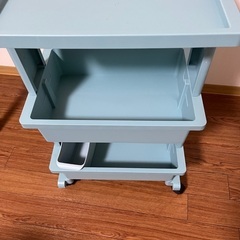 おしゃれな収納ワゴンの画像