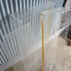 アクリル板