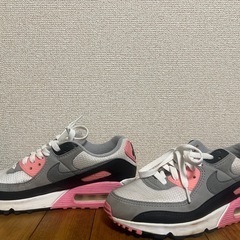 ナイキ ウィメンズ エアマックス90 ピンクの画像