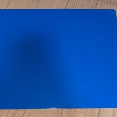 【無料】カッターナイフマット兼粘土板
