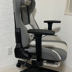 SWOLOL ゲーミングチェアの画像