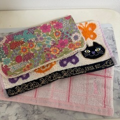 ANNA SUI バタフライ 猫 タオルハンカチ イーストボーイ