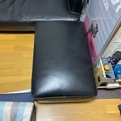 オットマン付きソファの画像