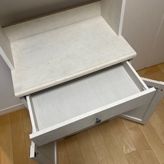 ニトリ　　レンジ台　　本棚　　電話置きの画像