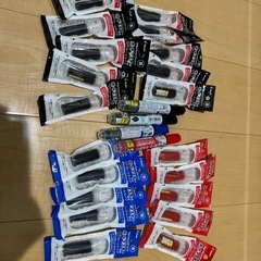 ホワイトボードと予備インクいっぱい
の画像