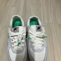 NIKE AIR MAX