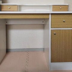 ニトリ　デスク　リエリサ 100