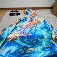 宇宙柄のパーカー