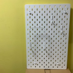 IKEA 有孔ボード　スコーディス　壁面収納
