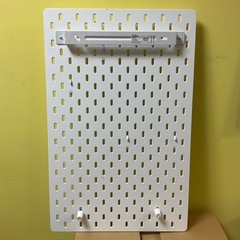 IKEA 有孔ボード　スコーディス　壁面収納の画像