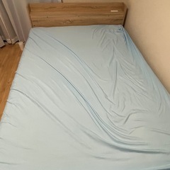 ダブルベッド