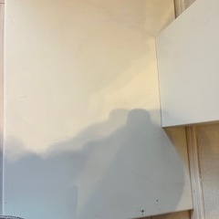 【今週末受け取りの方優先！美品】テレビスタンド（WALLイコールズ）とテレビ（東芝REGZA）のセットの画像