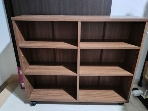 キャスター付本棚 (佐藤_) 博多の収納家具《本棚》の中古あげます・譲ります｜ジモティーで不用品の処分