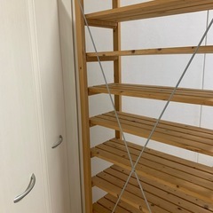 木製本棚の画像