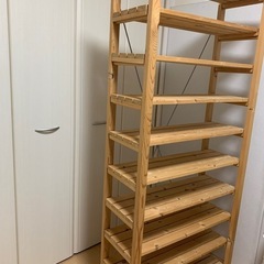 木製本棚の画像
