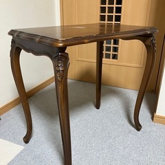 お値下げ相談可　カリモク　サイドテーブル　花台　コンソールテーブル　ルイコレクション　domaniの画像