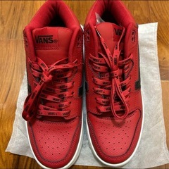 新品未使用　VANS ハイカットスニーカー レッド