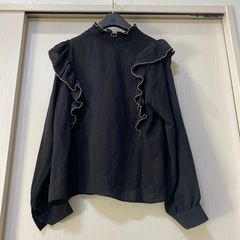 長袖ブラウスの画像