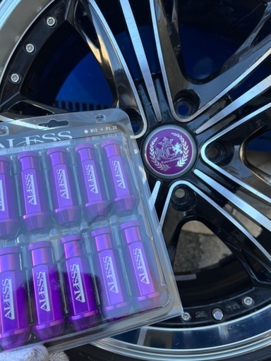18インチ スタッドレスホイールセット ナット付き