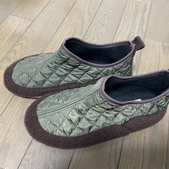 【KOYUK コユック カヤック】キルティング スリッポン シュ...