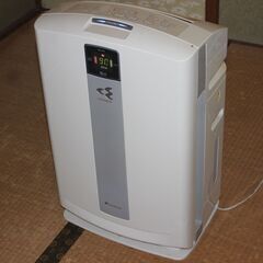 加湿空気清浄機 DAIKIN ダイキン MCK70PY-W 中古...