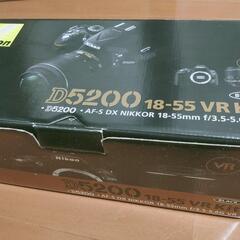 Nikonデジタル一眼レフD5200レンズキッド美品  おまけ付き。