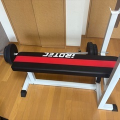 ベンチプレス(ベンチ、バーベルセット40kg)の画像