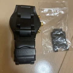 NIXON ニクソン　腕時計の画像