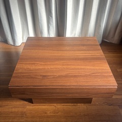 収納家具　インテリア