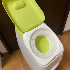 Aprica (アップリカ) 紙おむつ処理ポットの画像