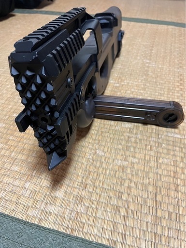 エアガン P90
