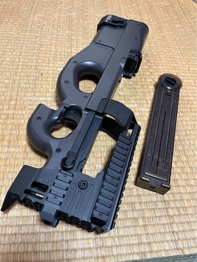 エアガン P90