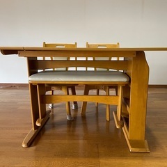 伸長式 ダイニングテーブル4点セットの画像