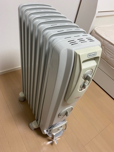 デロンギ　オイルヒーター　説明書　　付属ハンガー付き