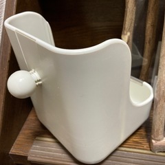 ウサギ 小動物 齧り木 餌入れなど6点の画像